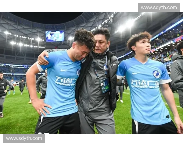 大连足球队再度崛起 力争中超冠军实现历史突破