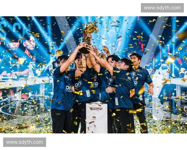 《LPL电竞赛季再升级 各大战队新阵容角逐荣耀巅峰》